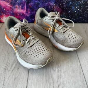 Brooks Ghost 16 Womens Size 7.5 White Orange Athletic Running Shoes Sneakers